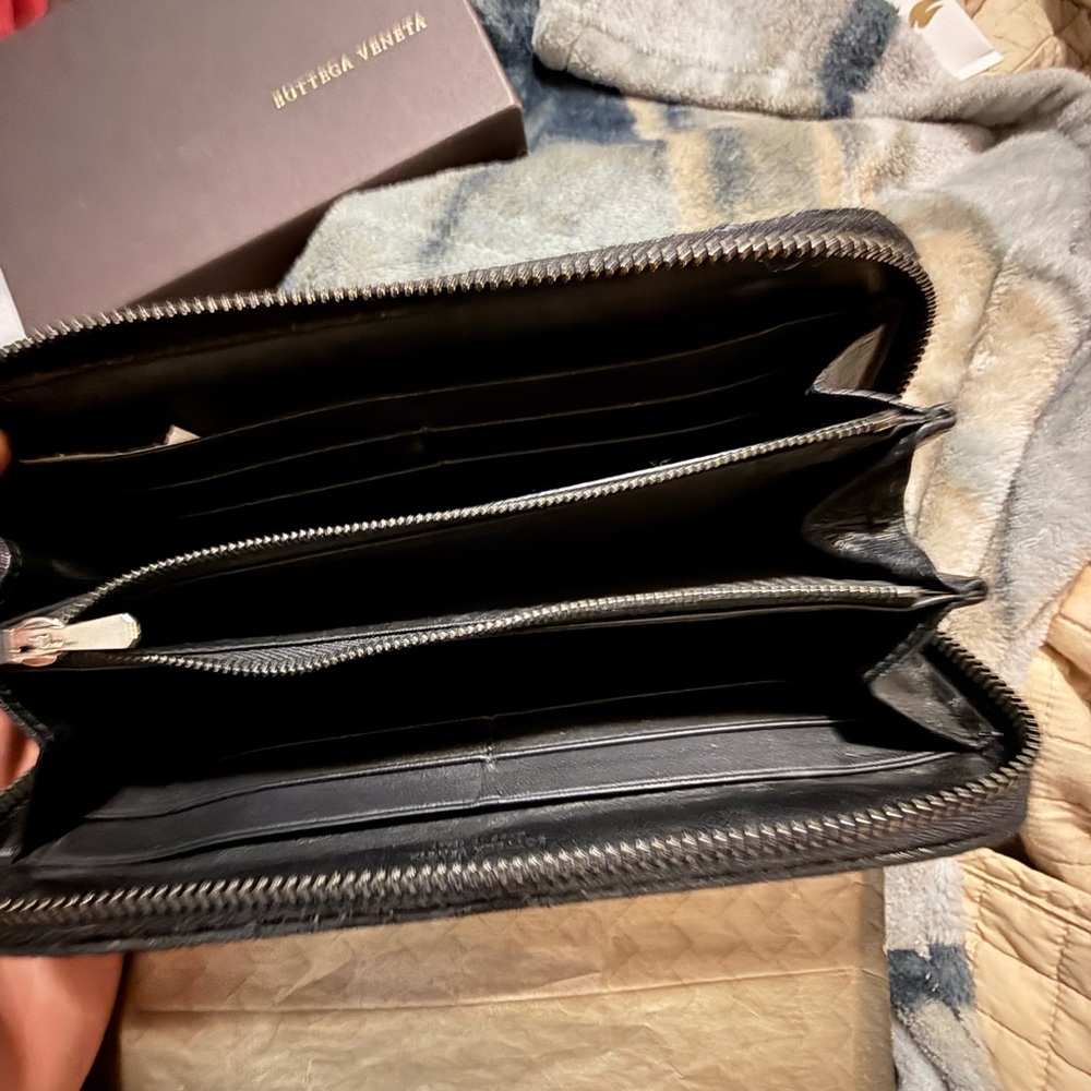 Bottega Veneta  Leather Wallet - Picture 13 of 15